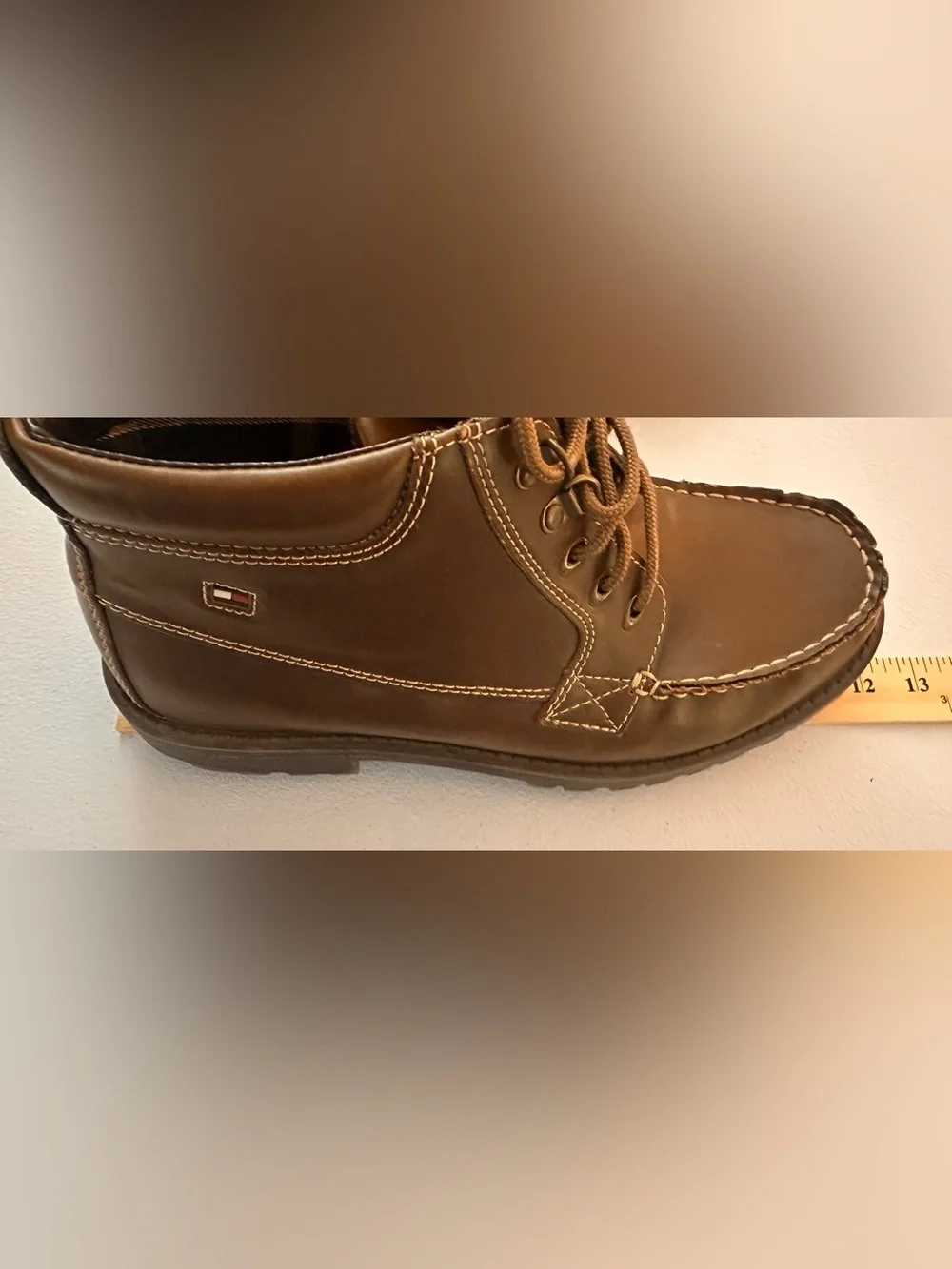 Tommy Hilfiger sturdy leather